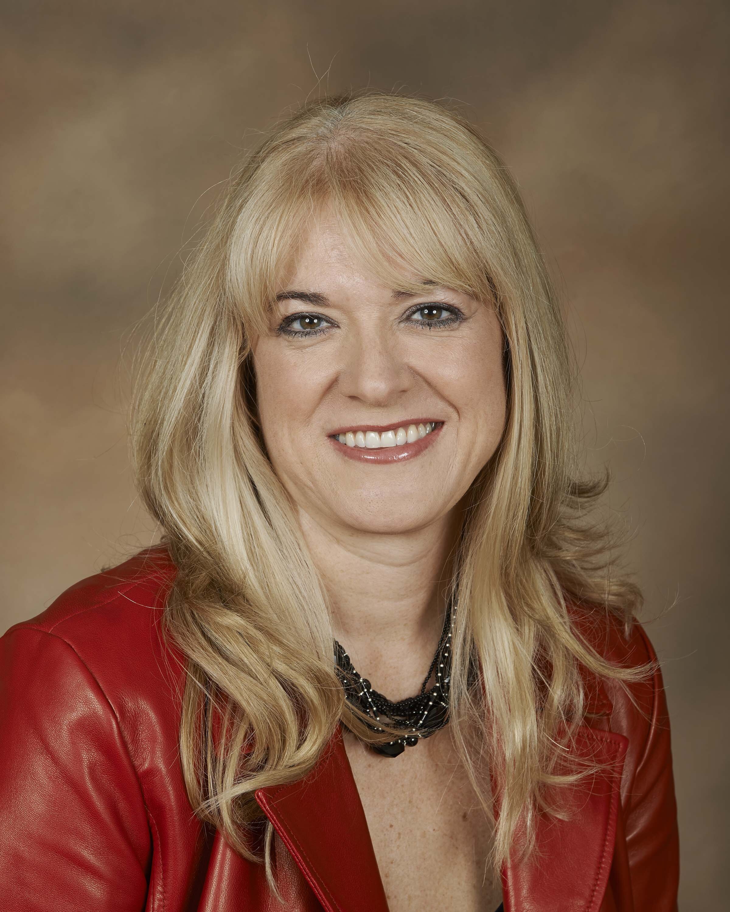 Diana Degan headshot.jpg